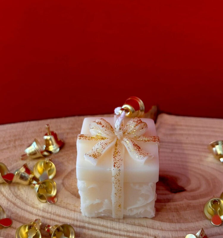 Pacchetto regalo - Candela in cera di oliva